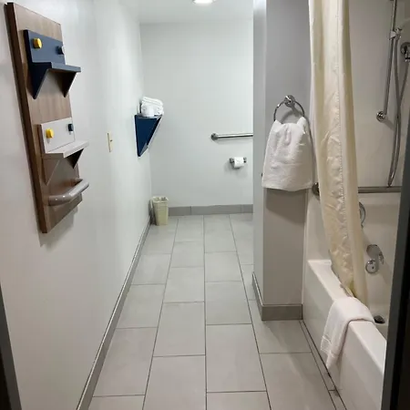 Microtel & By Wyndham Charlotte/northlake 2* Charlotte