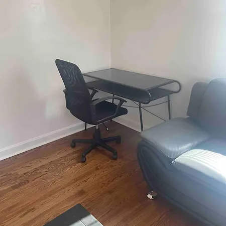 West-end Downtown - Easy Access To Airport & Jcsu Charlotte
