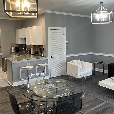 New Listing! Now And Zen Holiday home Charlotte