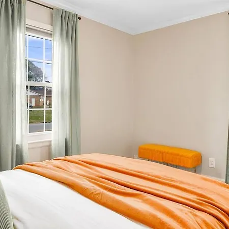 5bd Vibrant Haven: Basketball - 10mins To Airport * Charlotte