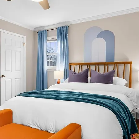 5bd Vibrant Haven: Basketball - 10mins To Airport Charlotte