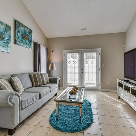 Abode About 9 Mi To Bank Of America Stadium! Holiday home *