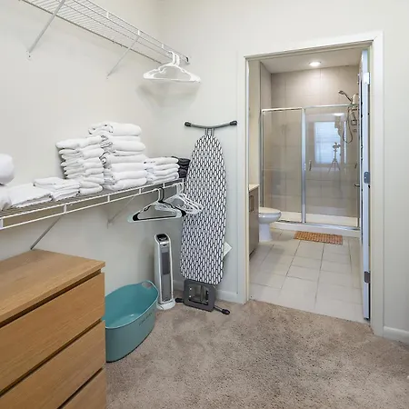 Uptown 4th Ward Luxury Year-round Pool Apartment
