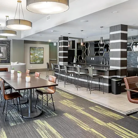 Uptown 4th Ward Luxury Year-round Pool Apartment Charlotte