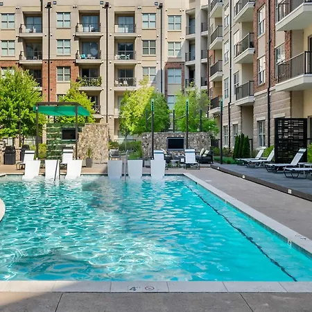 Uptown 4th Ward Luxury Year-round Pool