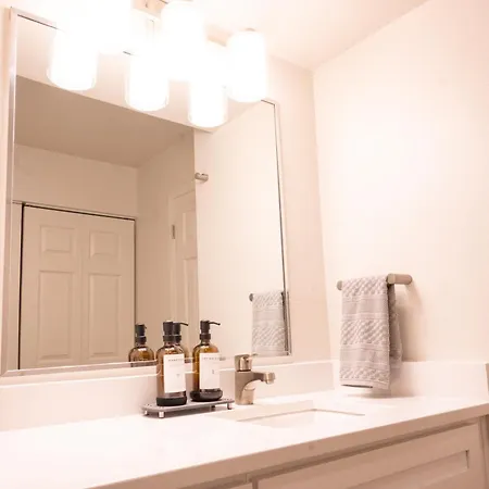 Spacious And Serene 1bedroom Charlotte