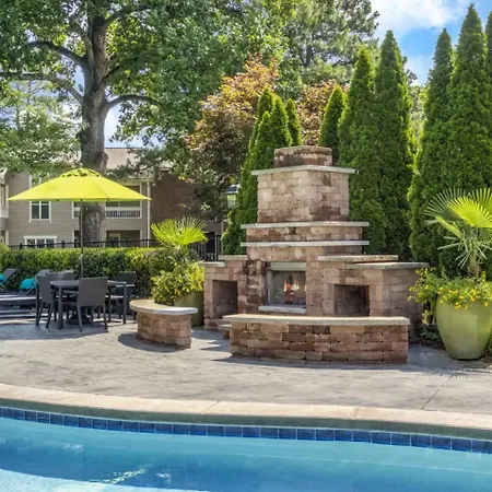Spacious And Serene 1bedroom Charlotte