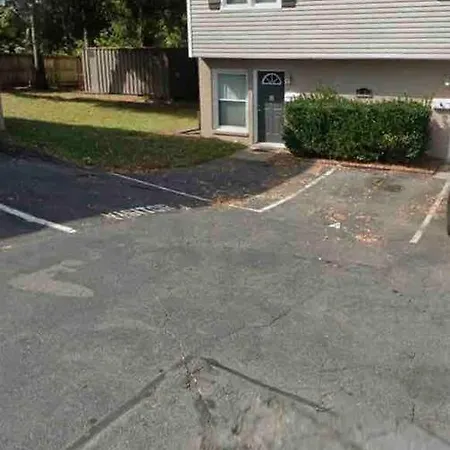 Apartment Good Vibe In The Heart Of Plaza/midwood Area *
