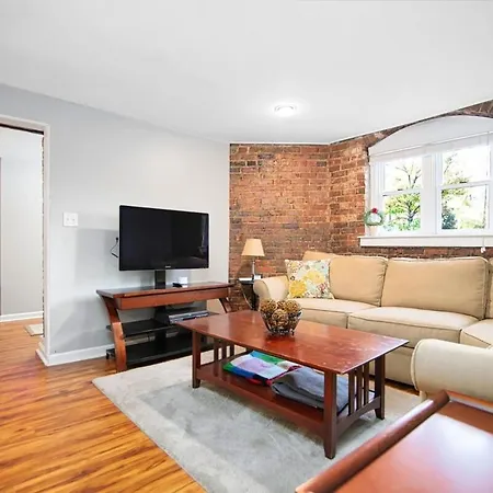 Living In The Heart Of 4th Ward~1bd 1ba