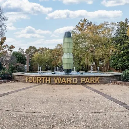 Living In The Heart Of 4th Ward~1bd 1ba Holiday home