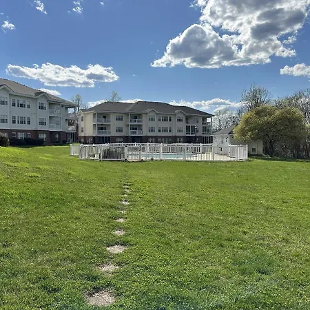 Holiday home New Listing! Now And Zen Charlotte