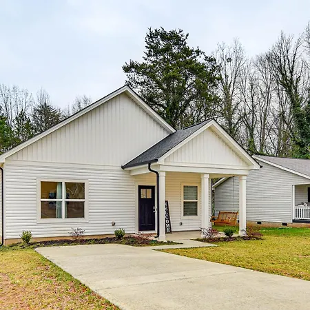 Holiday home Family-friendly About 5 Mi To Unc Charlotte!
