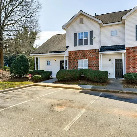 Abode About 9 Mi To Bank Of America Stadium! Holiday home Charlotte