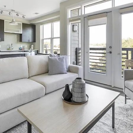 Apartment Landing - Modern With Amazing Amenities