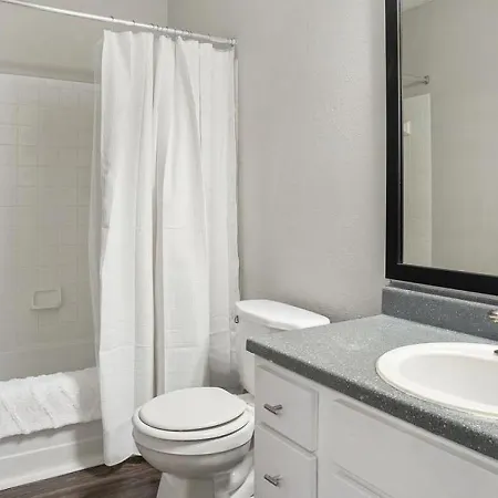 Landing - Modern With Amazing Amenities Apartment *
