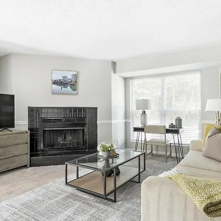 Apartment Landing - Modern With Amazing Amenities Charlotte