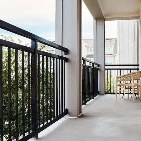 Landing - Modern With Amazing Amenities Apartment *