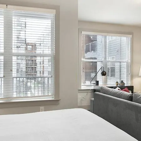 Apartment Landing - Modern With Amazing Amenities Charlotte