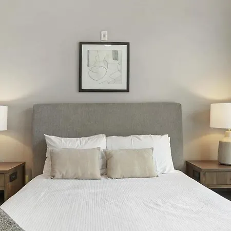 Landing - Modern With Amazing Amenities Apartment Charlotte