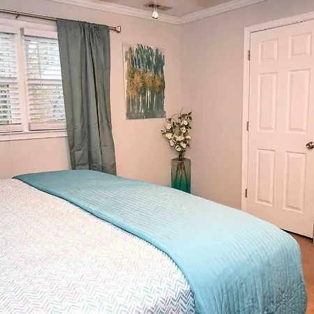 Apartment Cozy - 2 Bedroom Townhome Getaway - Plaza Midwood *