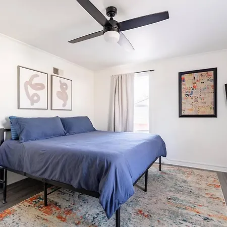 4 Bedroom - 5 Min To Uptown *
