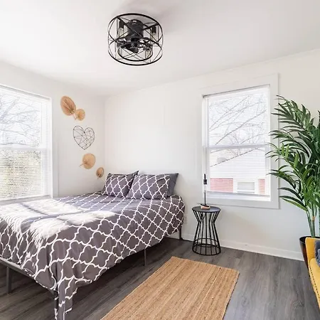 Holiday home 4 Bedroom - 5 Min To Uptown Charlotte