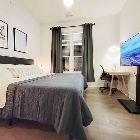 Apartment New Stylish Getaway- 5 Mil To Uptown/3 Smart Tvs! Charlotte