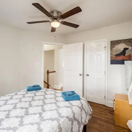 Walking Distance To Restaurants Bars And Breweries * Charlotte