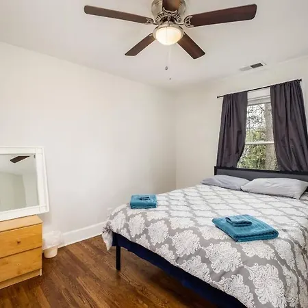 Holiday home Walking Distance To Restaurants Bars And Breweries *