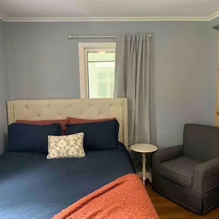 Holiday home Cozy W/ Pool + Baby Gear In Prime Area Charlotte