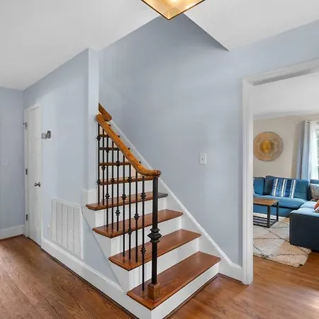 Holiday home Cozy W/ Pool + Baby Gear In Prime Area Charlotte