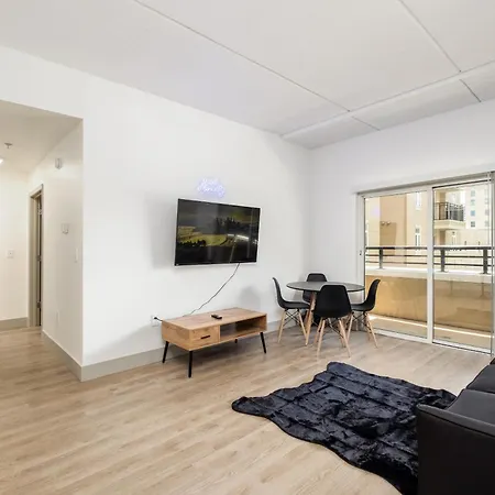Apartment Kobe's Crib- 3br Luxe *