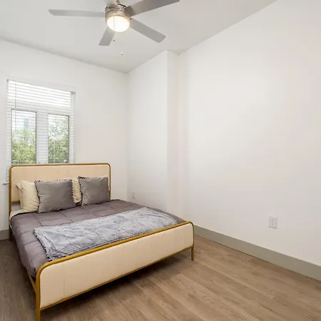 Kobe's Crib- 3br Luxe