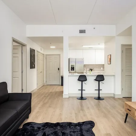 Kobe's Crib- 3br Luxe Apartment Charlotte