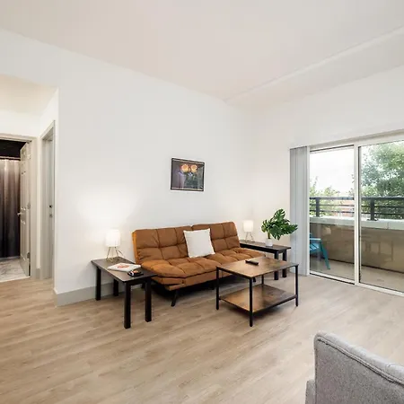 Apartment Cityscape Flat- 3br Luxury In Uptown