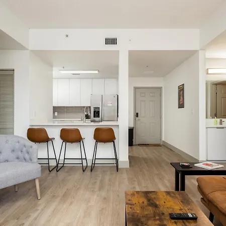 Cityscape Flat- 3br Luxury In Uptown