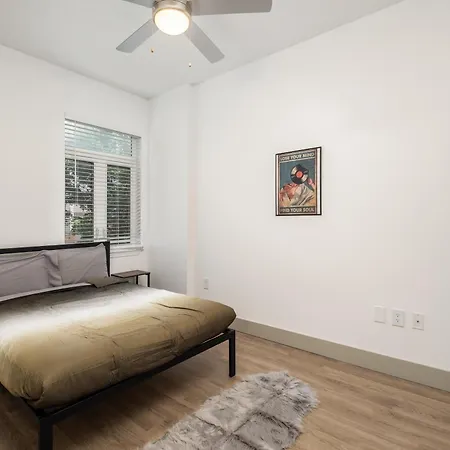 Apartment Cityscape Flat- 3br Luxury In Uptown