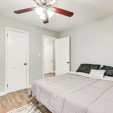 Updated W/ Yard ~ 3 Mi To Uptown! * Charlotte