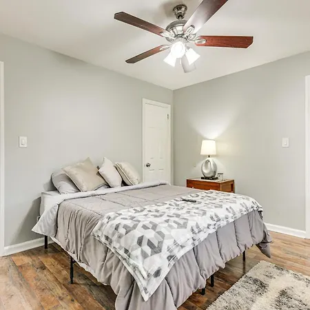 Updated W/ Yard ~ 3 Mi To Uptown! Charlotte