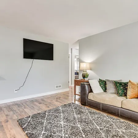 Updated W/ Yard ~ 3 Mi To Uptown! * Charlotte