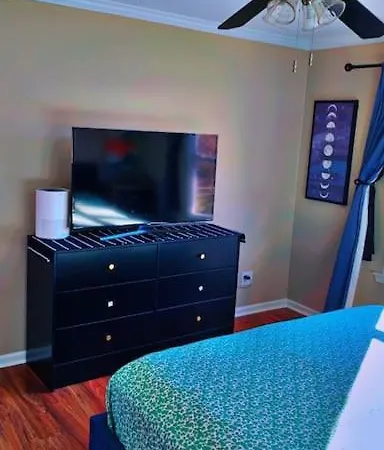 Clt Hideaway Near Concord Mills Holiday home *