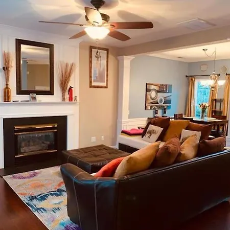 Clt Hideaway Near Concord Mills Holiday home *