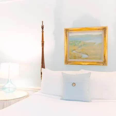 The Morehead 3* Charlotte