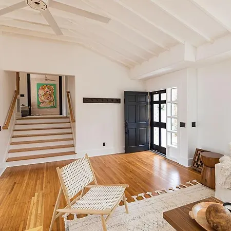 Linda House-stunning In Holiday home *