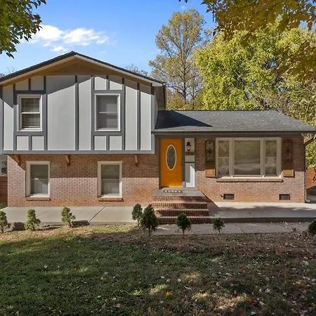 Luxury Retreat In Holiday home Charlotte