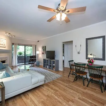 Middle Of Uptown Peaceful Living Charlotte