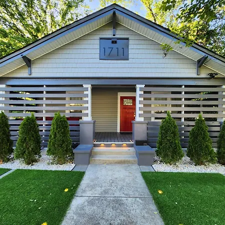 Luxury 3br House In Holiday home Charlotte
