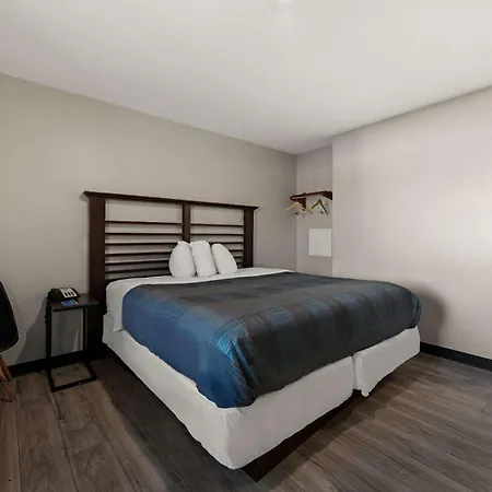 Inn Rodeway Independence Blvd