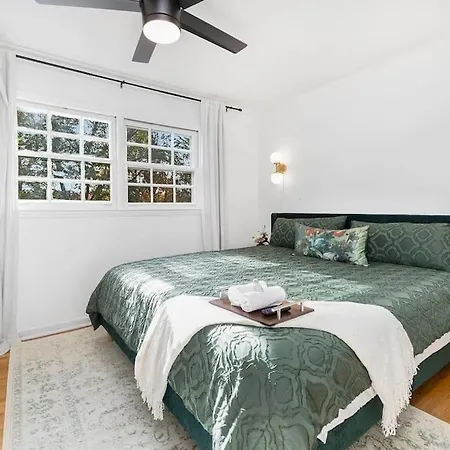 Chic, Modern Retreat, Kids&dog Friendly, Dt Matthews Holiday home