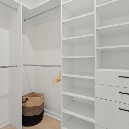 Apartment Stylish Modern 3br 3,5ba Townhouse In